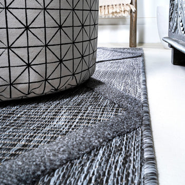 Salines Diamond Trellis Indoor/outdoor Area Rug